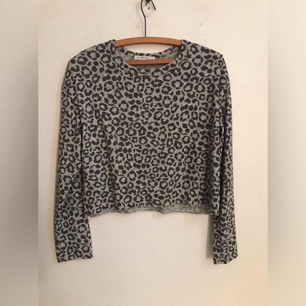 Antistar Sweater Women's Size Small Crop Top Very Soft Leopard Print